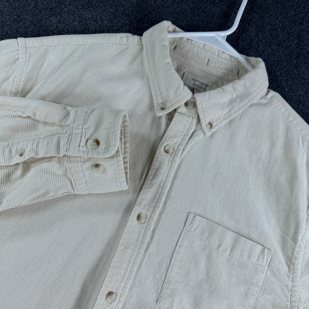 Banana Republic Corduroy Shirt Mens XL Extra Large Cream Untucked Fit Fine Wale